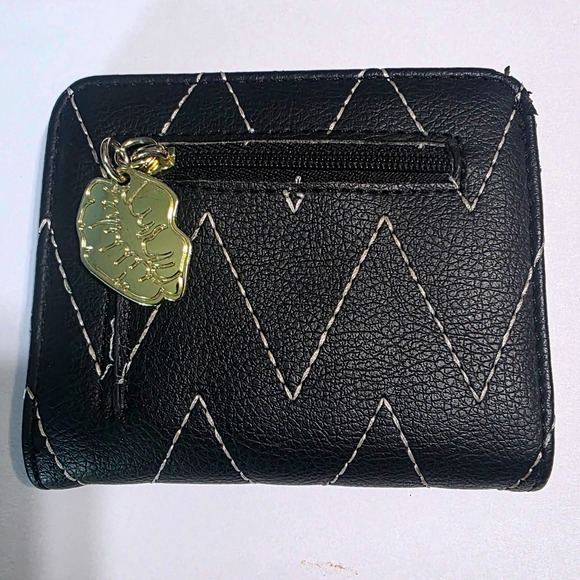 Betsey Johnson Handbags - Betsey Johnson Black Zigzag Stitched Bifold Wallet Gold Lip Charm Pink Hearts